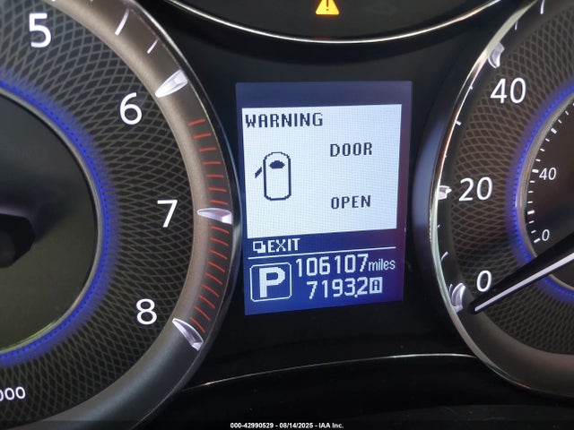 Infiniti 2016 2016 JN8AZ2NE2G9120175 Image 16