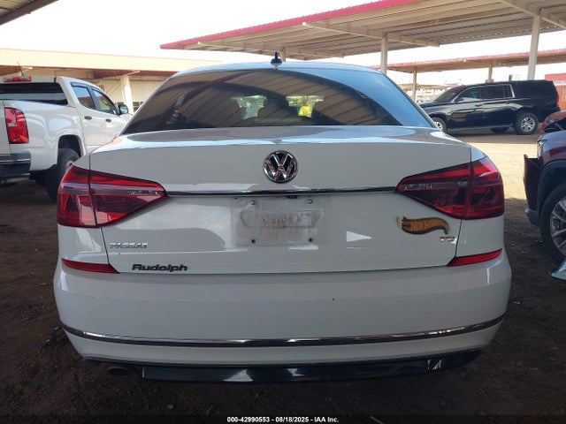 Продажа на аукционе авто 2017 Volkswagen Passat 1.8t R-line, vin: 1VWDT7A32HC078796, номер лота: 42990553