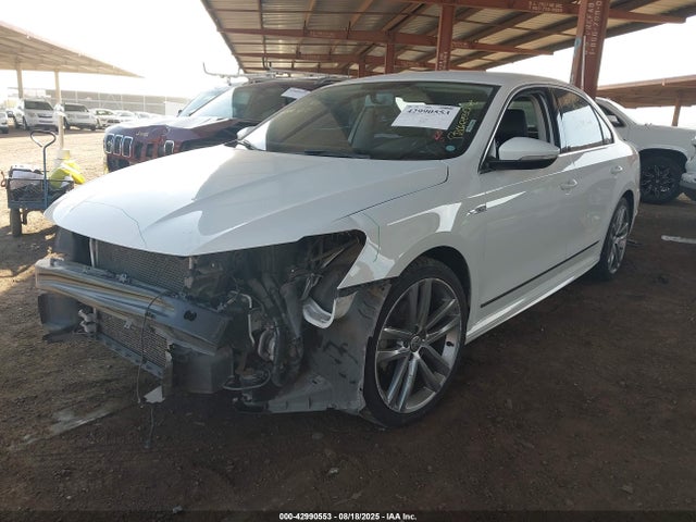 Продажа на аукционе авто 2017 Volkswagen Passat 1.8t R-line, vin: 1VWDT7A32HC078796, номер лота: 42990553