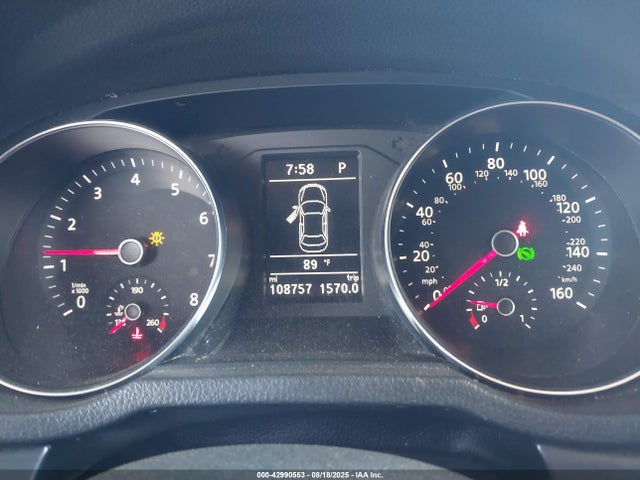 Продажа на аукционе авто 2017 Volkswagen Passat 1.8t R-line, vin: 1VWDT7A32HC078796, номер лота: 42990553