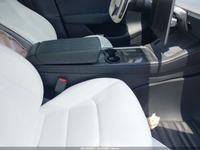 2023 TESLA MODEL Y 7SAYGDEE7PA162360 Photo 4