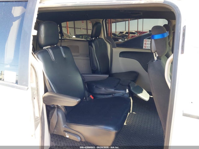 2C4RDGBG9GR139865 Dodge Grand Caravan