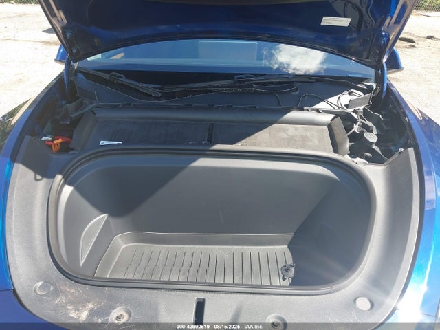 2024 TESLA MODEL Y 7SAYGDEF8RA272815 Photo 9