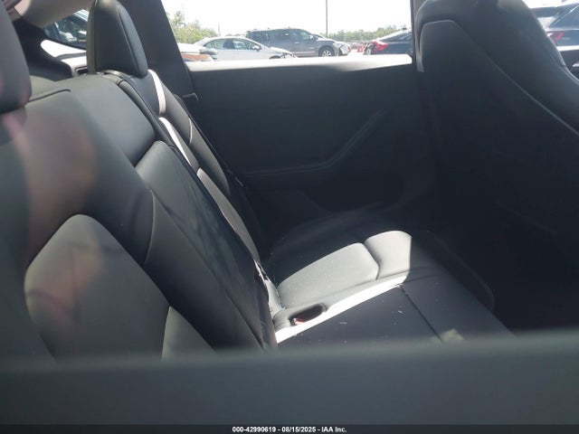2024 TESLA MODEL Y 7SAYGDEF8RA272815 Photo 7