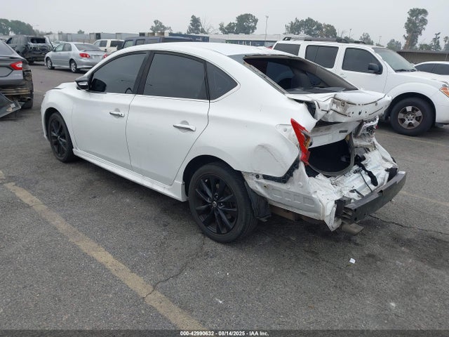 Nissan 2018 2018 3N1CB7AP9JY235311 Image 3
