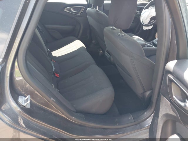 Chrysler 200 2016 1C3CCCABXGN155890 Image 8