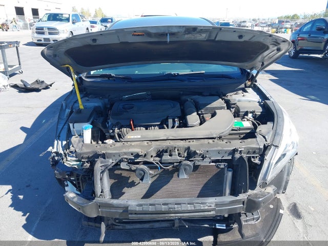 5NPE24AF3HH589182 Hyundai 2017