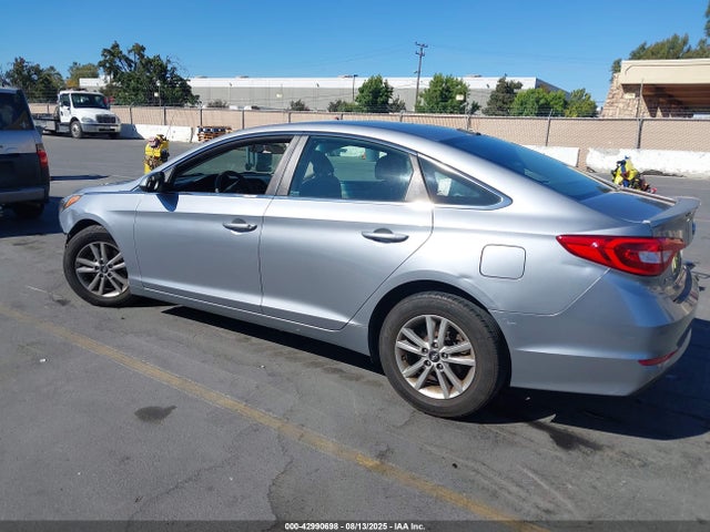 5NPE24AF3HH589182 Hyundai 2017