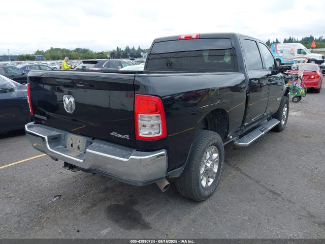3C6UR5DL7RG285935 RAM 2024