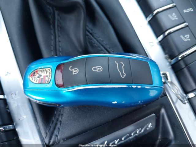 2017 PORSCHE MACAN WP1AG2A59HLB51515 Photo 10