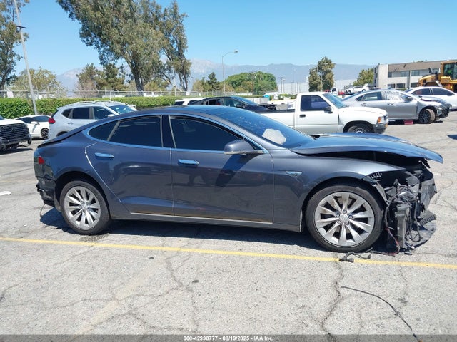 Tesla 3 phase a/c induction (dual motor) 2016 5YJSA1E24GF149934 Image 14