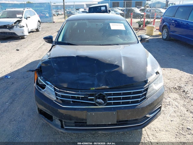 Volkswagen Passat 2016 1VWBT7A34GC010215 Image 12