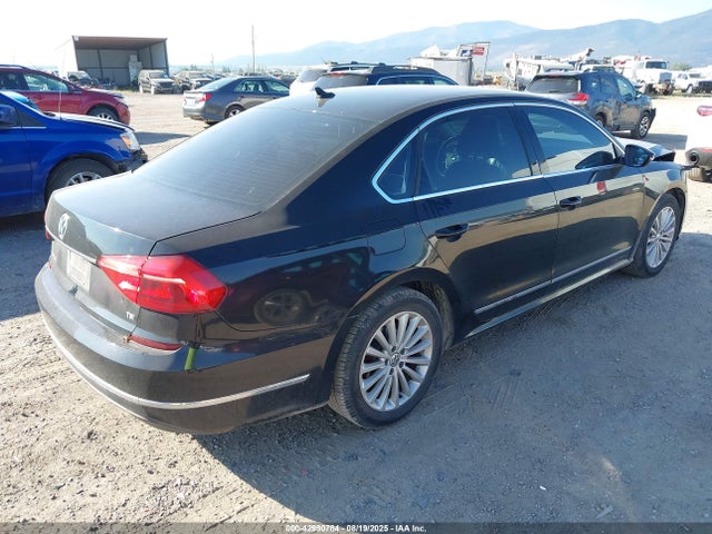 Volkswagen Passat 2016 1VWBT7A34GC010215 Image 4
