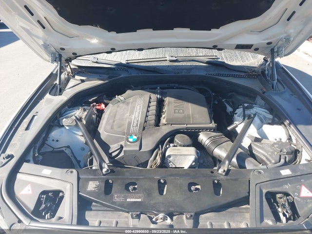 BMW 535 2014 WBA5B1C58ED477379 Image 22