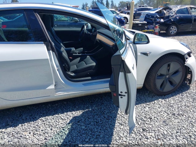 Tesla MODEL 3 2019 5YJ3E1EA0KF310031 Image 5