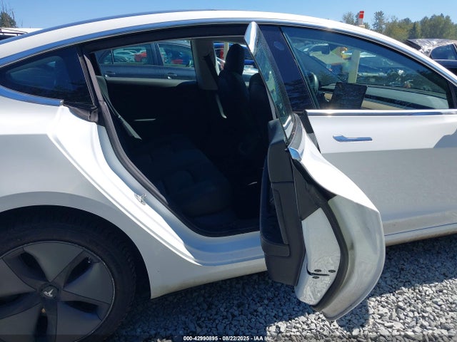 Tesla MODEL 3 2019 5YJ3E1EA0KF310031 Image 8