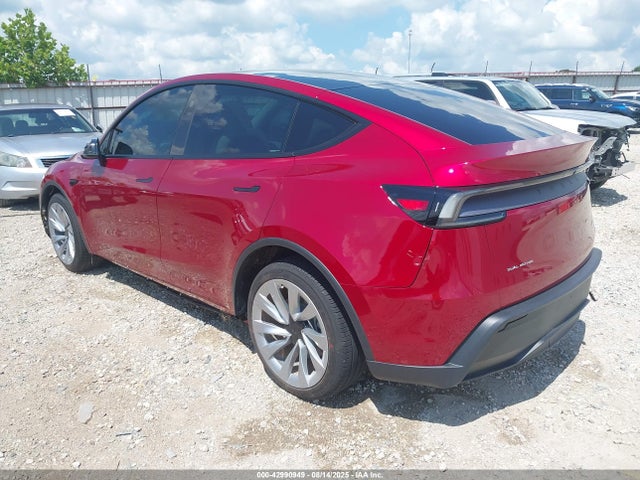 2026 TESLA MODEL Y 7SAYGDEE9TF323336 Photo 2