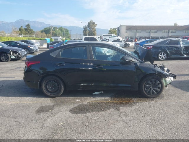 Hyundai Accent 2018 3KPC24A37JE019967 Image 13