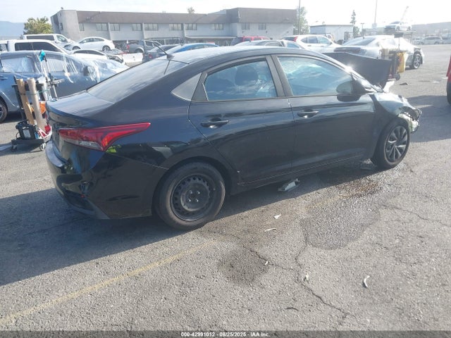 Hyundai Accent 2018 3KPC24A37JE019967 Image 4