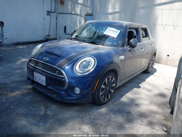 2018 MINI HARDTOP WMWXU3C55J2B64877 Photo 1