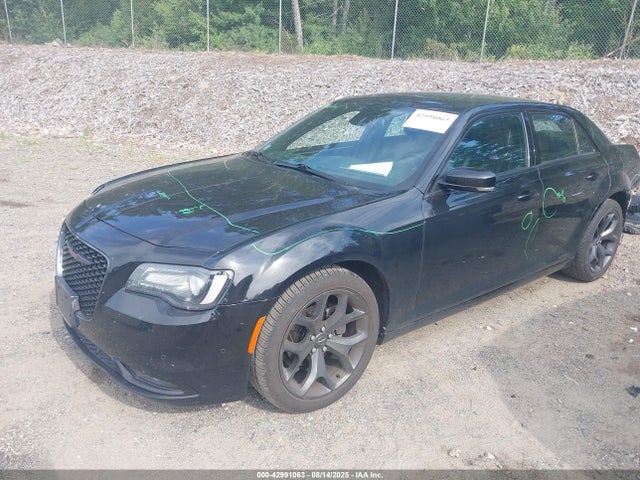 Chrysler 300 2021 2C3CCABG7MH506967 Image 2