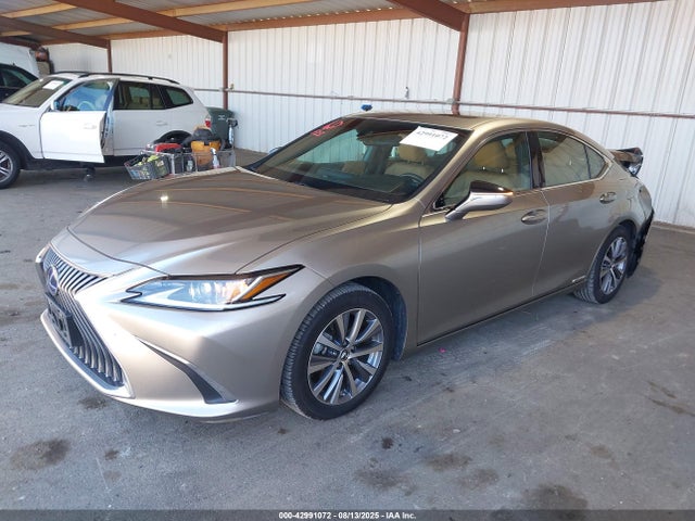 Lexus a25a-fxs, 3nm 2021 58ACA1C11MU011838 Image 2