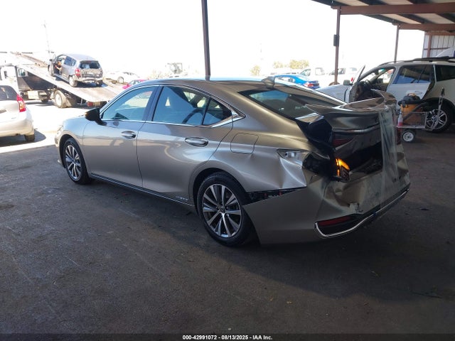 Lexus a25a-fxs, 3nm 2021 58ACA1C11MU011838 Image 3