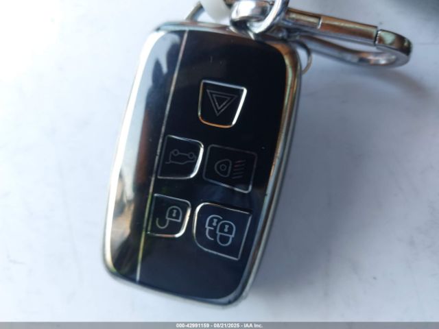 2011 JAGUAR XJ SAJWA2GE7BMV03932 Photo 10