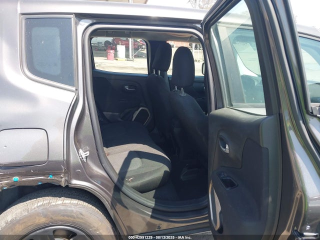 Jeep 2017 2017 ZACCJAAB0HPF05350 Image 8