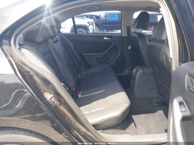 3VWD17AJ0EM393238 Volkswagen Jetta