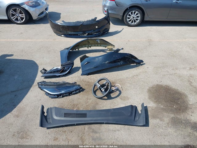 5YJ3E1EB9RF754270 Tesla MODEL 3