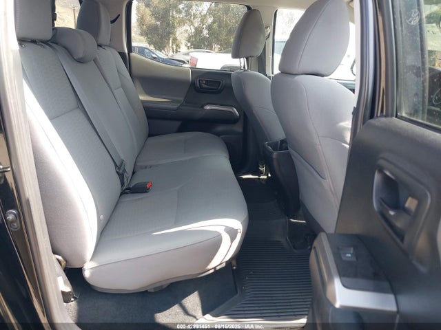 5TFAX5GN5HX092143 Toyota 2tr-fe