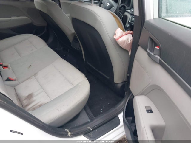 5NPD74LF3HH070160 Hyundai Elantra