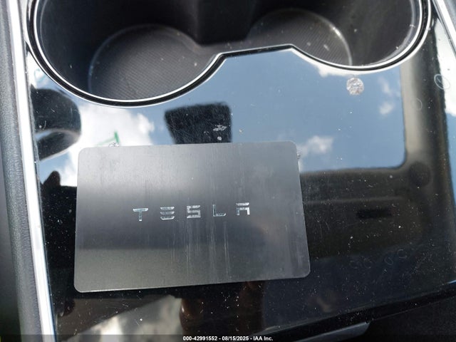 2021 TESLA MODEL Y 5YJYGDEE9MF097569 Photo 10
