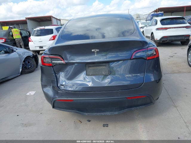 5YJYGDEE9MF097569 Tesla 2021