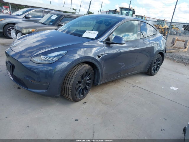 2021 TESLA MODEL Y 5YJYGDEE9MF097569 Photo 1