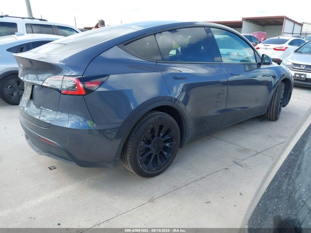 2021 TESLA MODEL Y 5YJYGDEE9MF097569 Photo 3