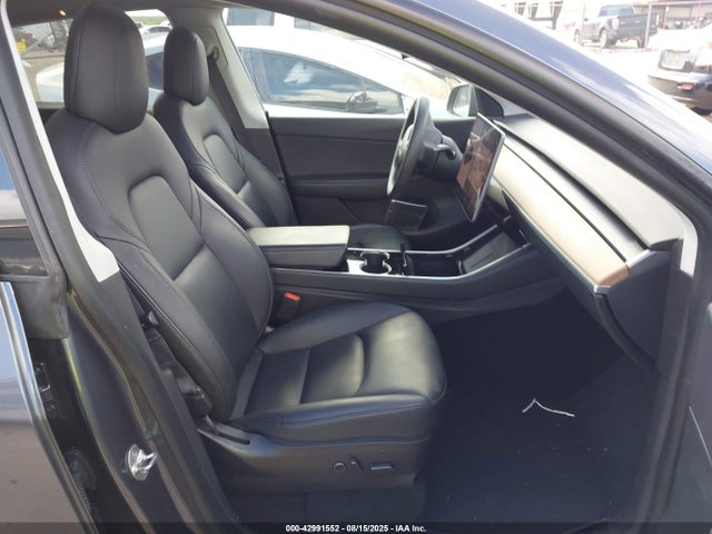 2021 TESLA MODEL Y 5YJYGDEE9MF097569 Photo 4