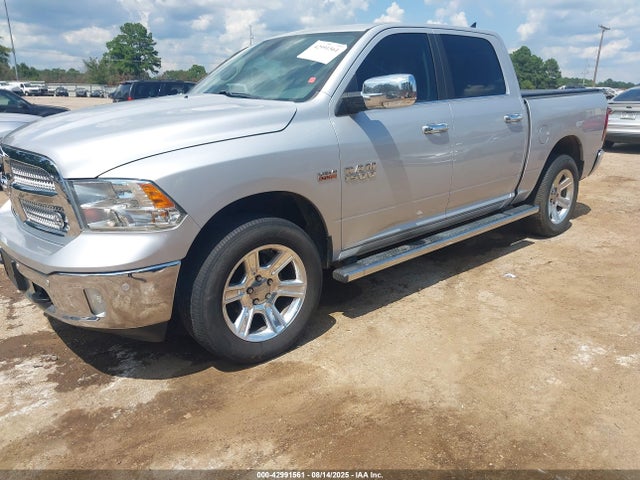 2018 RAM 1500 1C6RR7LT7JS279021 Photo 1