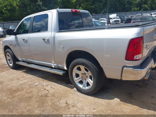 2018 RAM 1500 1C6RR7LT7JS279021 Photo 2
