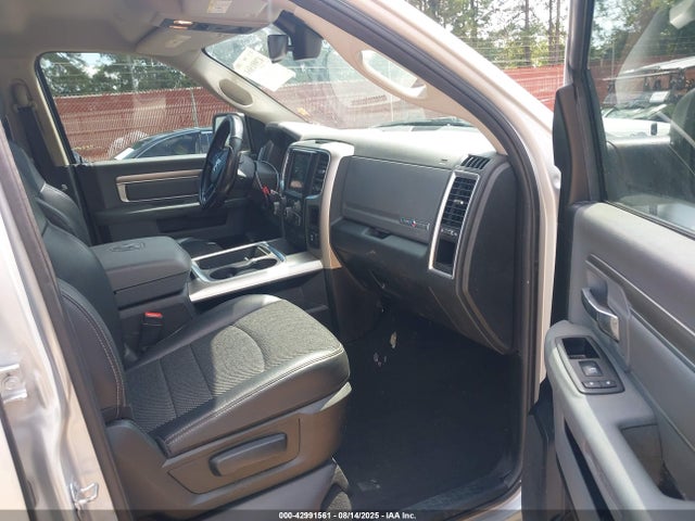 2018 RAM 1500 1C6RR7LT7JS279021 Photo 4