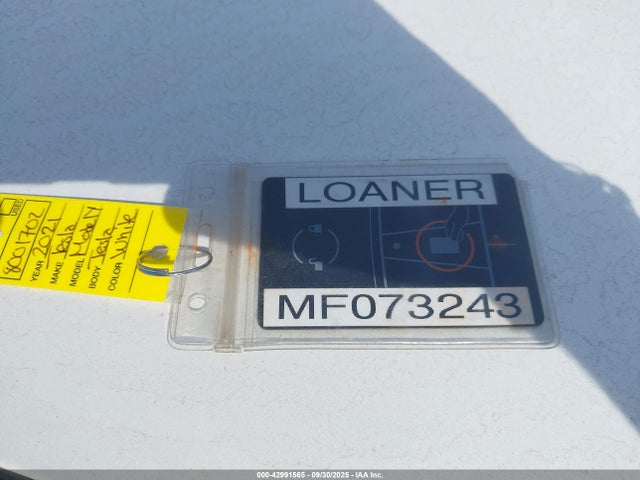 2021 TESLA MODEL Y 5YJYGDEE2MF073243 Photo 10