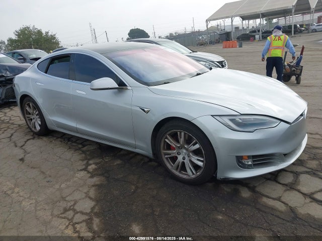 2016 TESLA MODEL S 5YJSA1E47GF172416 Photo 0