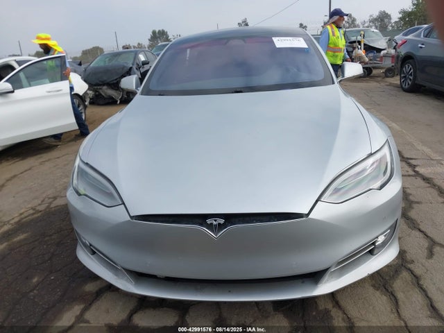 Tesla 2016 2016 5YJSA1E47GF172416 Image 12