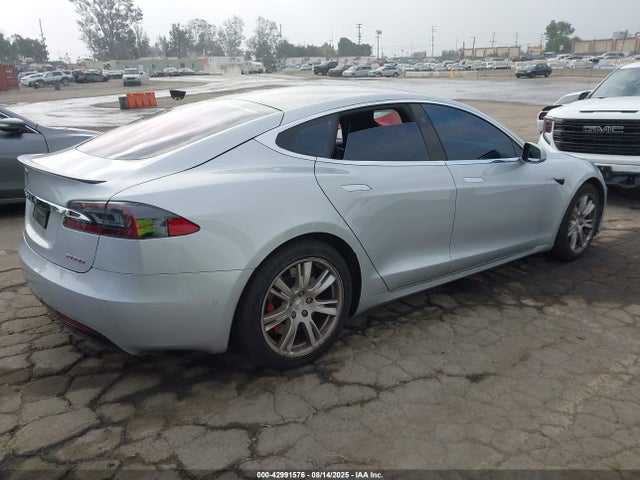 2016 TESLA MODEL S 5YJSA1E47GF172416 Photo 3