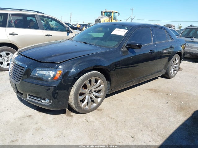 Chrysler 2014 2014 2C3CCABG8EH380393 Image 2