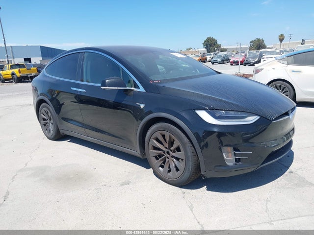 2017 TESLA MODEL X 5YJXCAE24HF052234 Photo 0