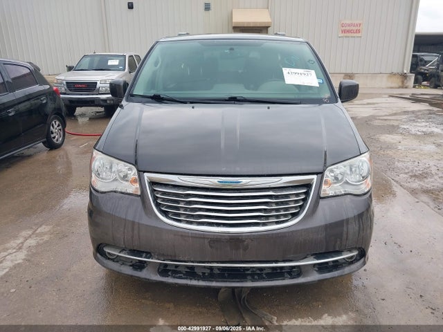 2C4RC1BGXFR655487 Chrysler Town and Country