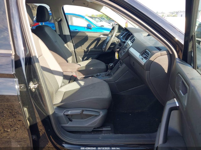 3VV0B7AX5MM000529 Volkswagen Tiguan
