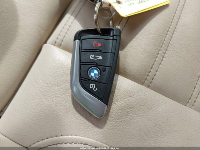 2019 BMW X3 5UXTR9C52KLP85698 Photo 10